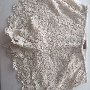 Lace design shorts